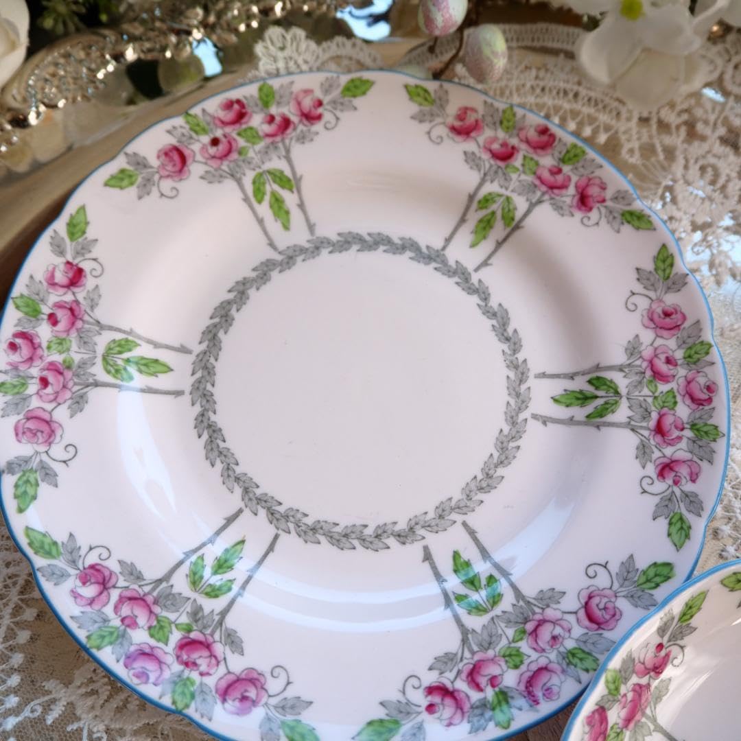 英国アンティーク タスカン 金彩 装飾 キャビネットトリオ カップ